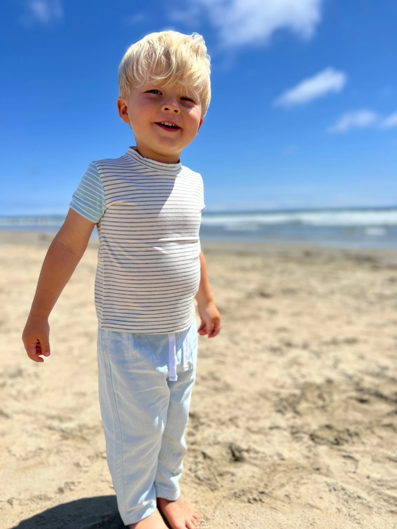 HASTINGS Grey/White Tee 2 HASTINGS Grey/White Tee - Image 2