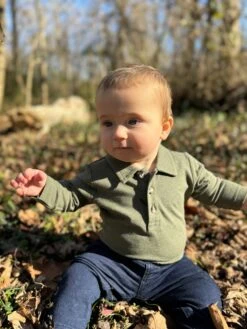 SEYMOUR Sage Pique Polo Onesie 8 SEYMOUR Sage Pique Polo Onesie -Me & Henry HB1302JHB342A 2