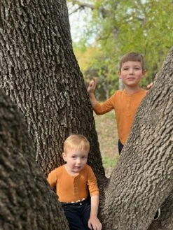 ADAMS Burnt Orange Ribbed Henley -Me & Henry HB1374G